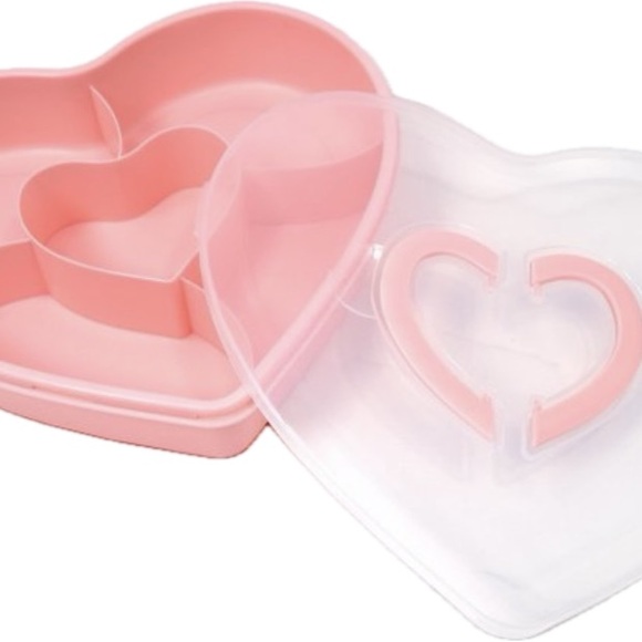 Pink Heart Snackle Box
Fast Shipping
Great For Mother's Day Celebrations! - Picture 2 of 3